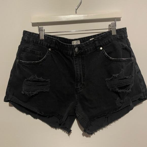 Cotton On Distressed‎ black denim shorts by size 12 - Picture 1 of 6